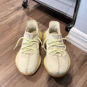 Buter Yeezys used